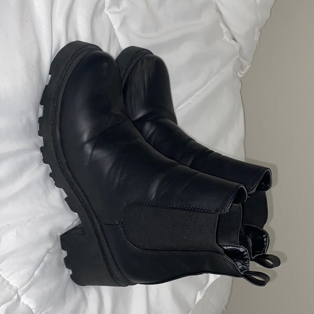 Black combat Boot Size 9